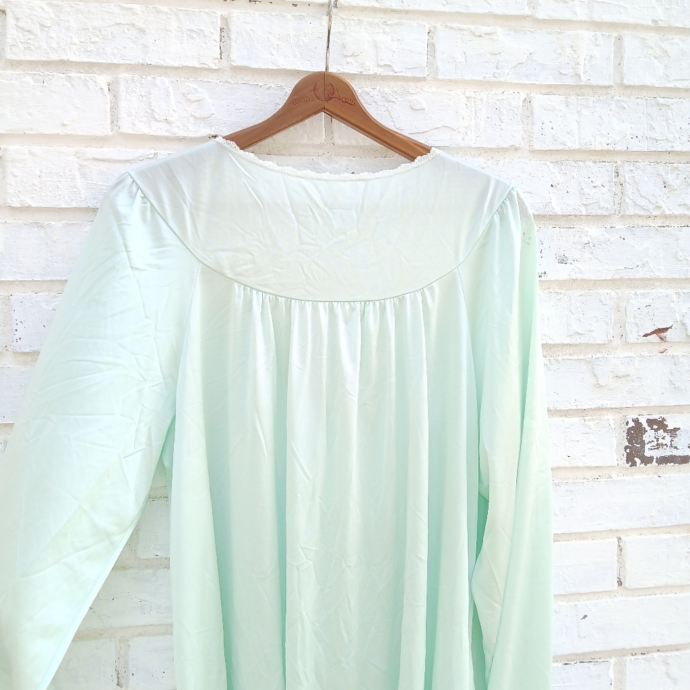 Vintage Shadowline Nightgown Size Medium - Picture 7 of 8